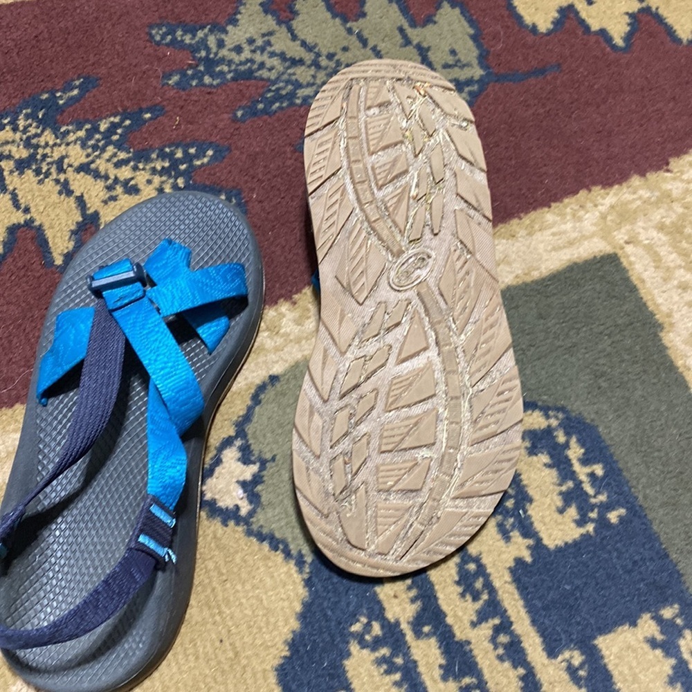 Chaco Hiking Sandals Strappy Toe Hole Women's​​ - Picture 5 of 7